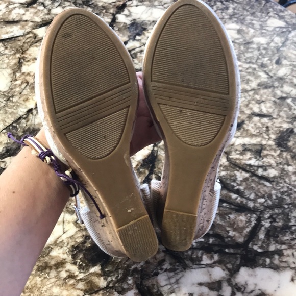 Apt 9 ivory wedges - Picture 4 of 6